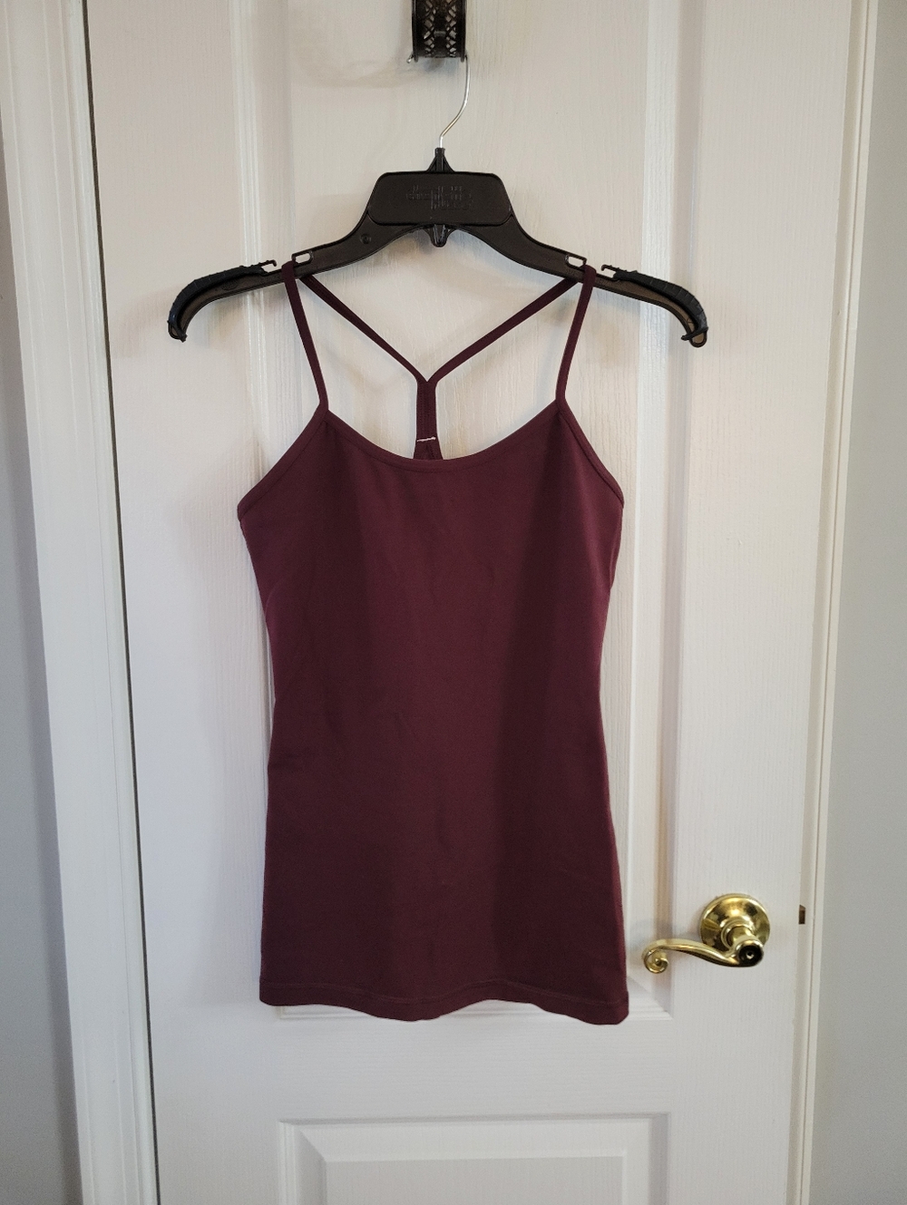 Lululemon Power Y Fitted Tank Top Bordeaux Drama Luon Size 6 Built-in Bra
